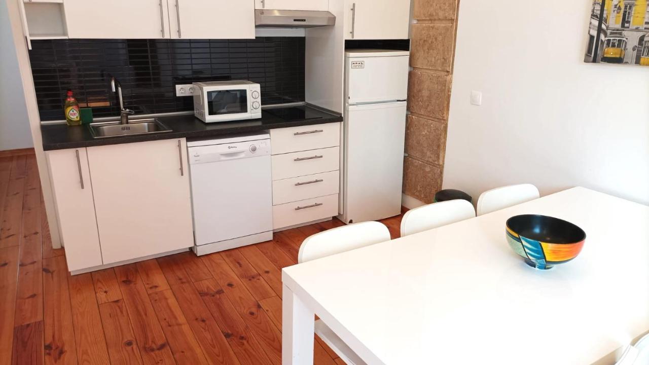 With Terrasse - 3 Bedroom, 3 Bathroom Triplex Lissabon Buitenkant foto