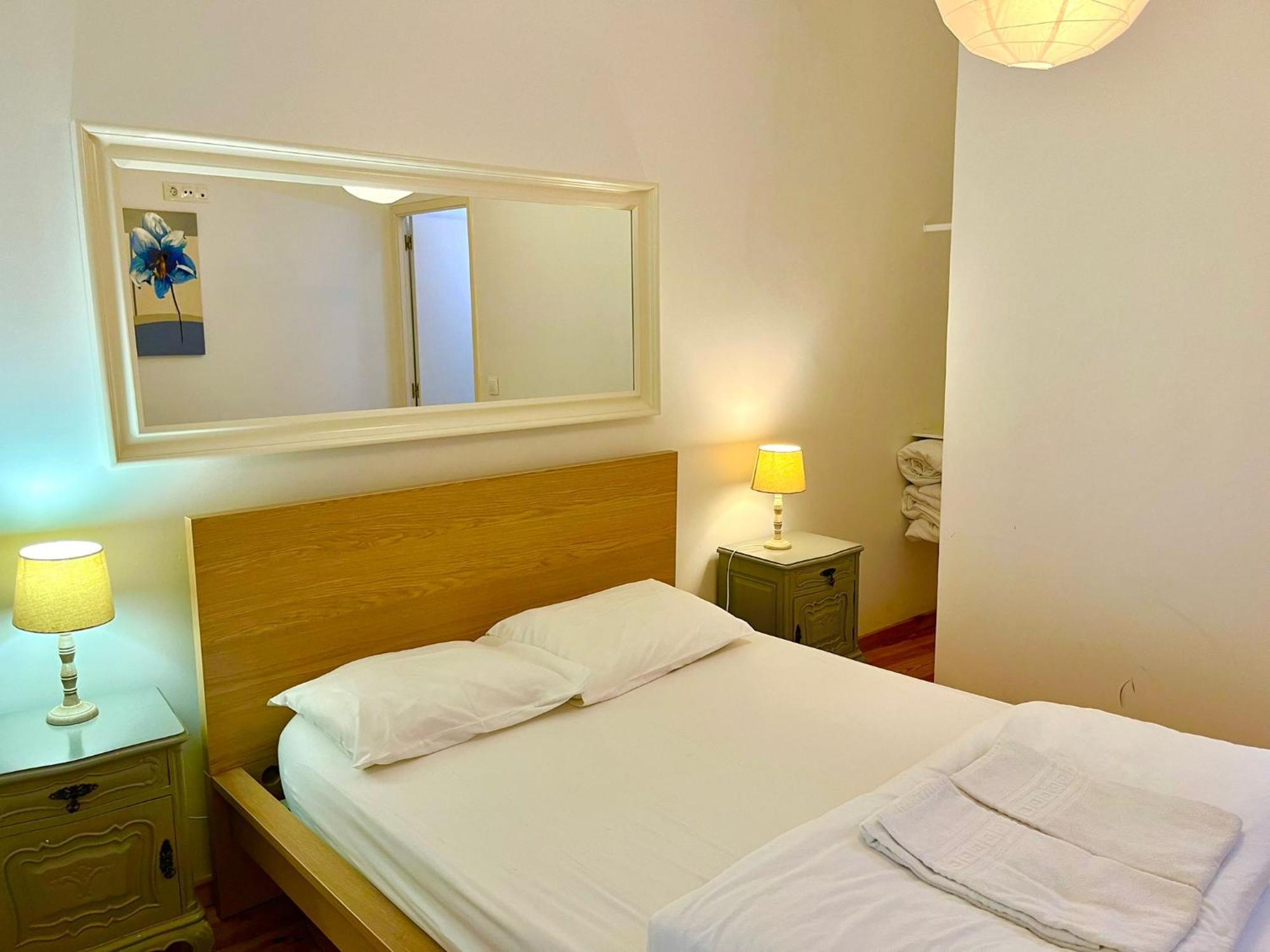 With Terrasse - 3 Bedroom, 3 Bathroom Triplex Lissabon Buitenkant foto
