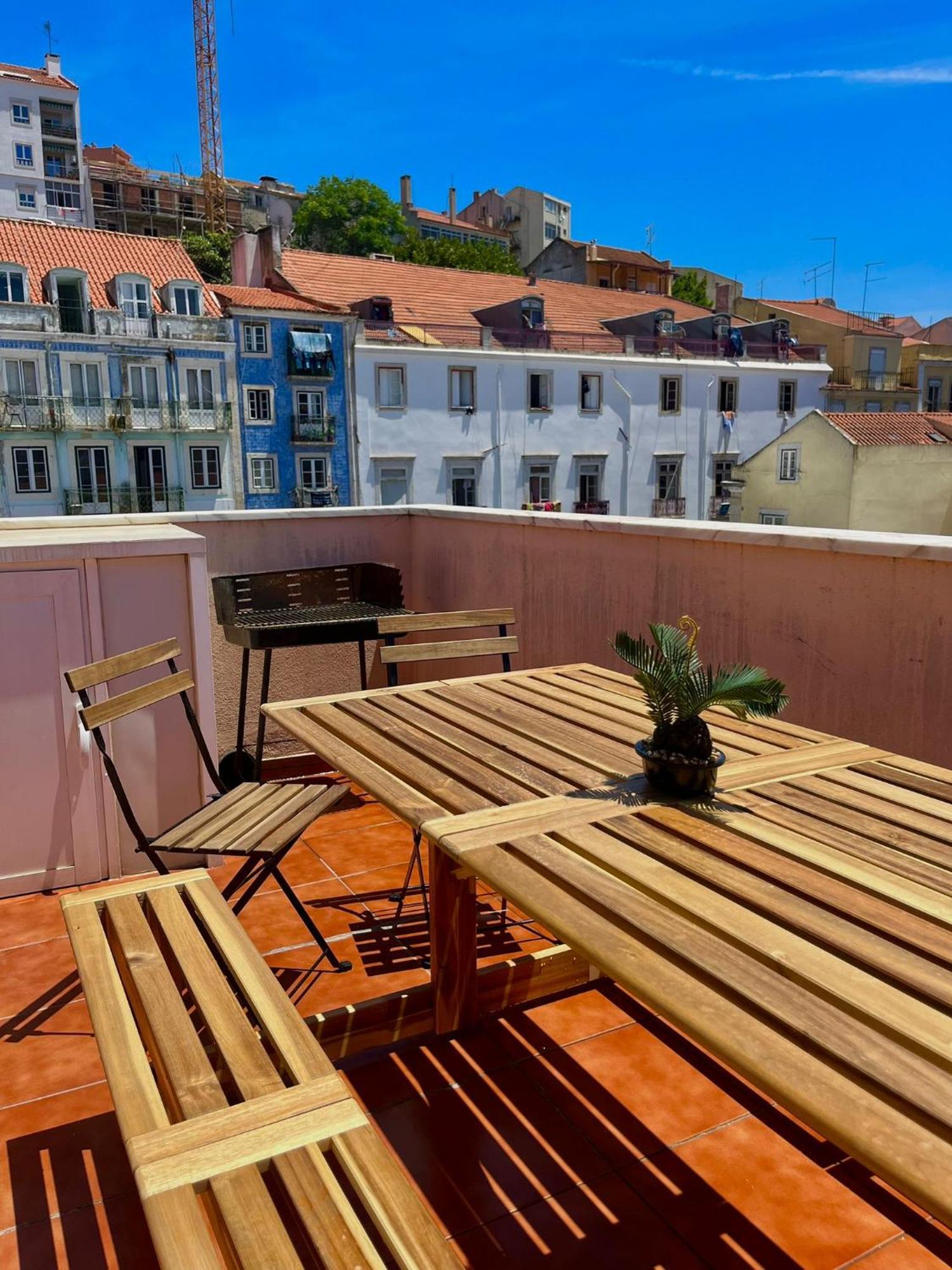 With Terrasse - 3 Bedroom, 3 Bathroom Triplex Lissabon Buitenkant foto